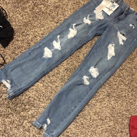 Distressed high rise skinny jeans - Picture 2 of 5